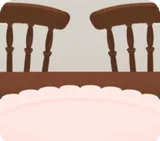 お皿の載ったテーブルセット