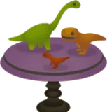 テーブルの上の音生物フィギュア