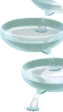 水が流れる水差し