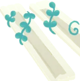 つるが巻きついた木の板