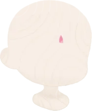 桜色にきらめく額飾りの画像