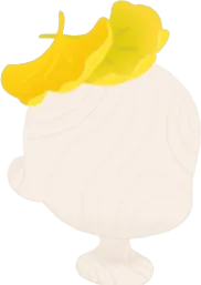 頭に乗ったイチョウの画像