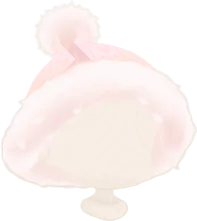 ポンポンピンクニット帽の画像