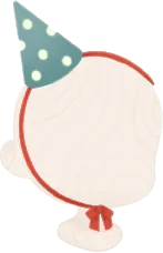 おもちゃの三角帽子の画像