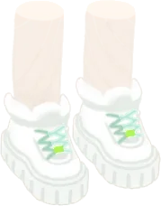 厚底ホワイトスニーカーの画像