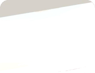 夏のキッチンの机の画像