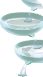水が流れる水差しの画像