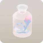 小さな花の実が入った小瓶