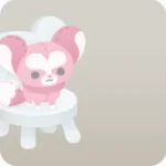 イスに座るラヴォクスのぬいぐるみ