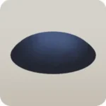 月の光を浴びた夜の丘